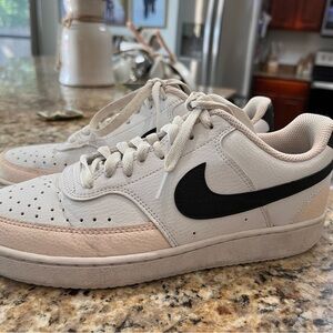 Nike Women's Sneakers in White and Black